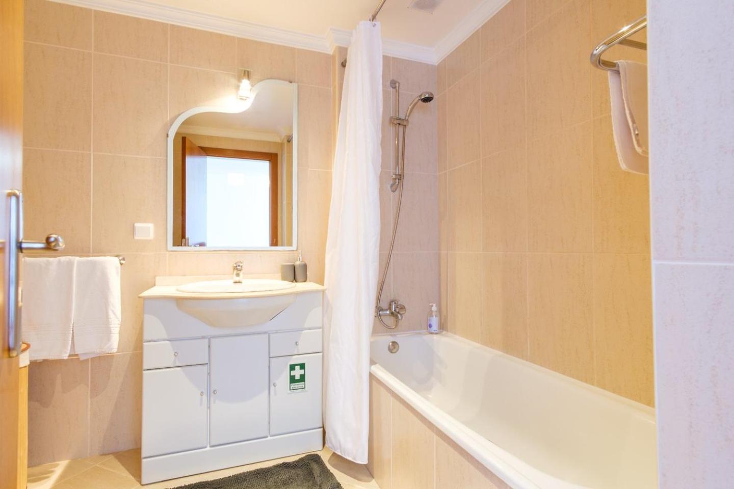 Guestready - Lovely Getaway In Canico Luaran gambar